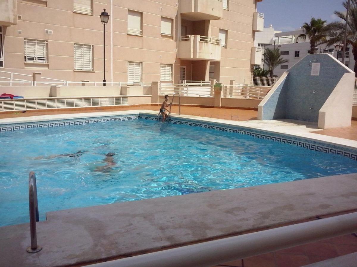 Apartamento Con Piscina Y Terraza A 50 Metros De La Playa Roquetas de Mar Bagian luar foto